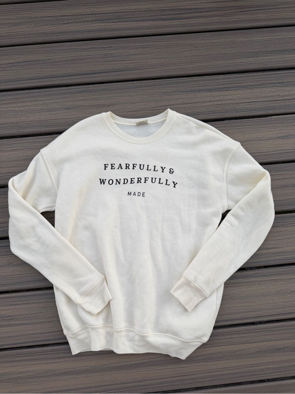 Women’s off white crewneck